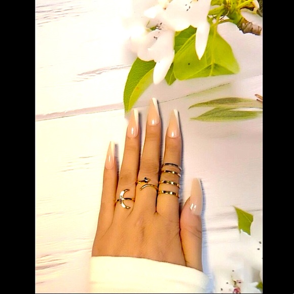 SOLD 🔥 Minimalist Neutral Colorblock Medium Press On Nails - Picture 2 of 3